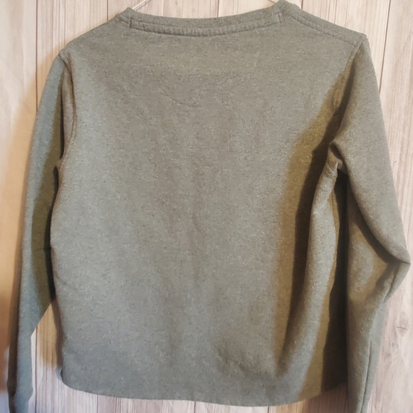Patagonia Heather Gray Long Sleeve with Mountain Graphic. Sz Small. Regular Fit - Picture 7 of 8